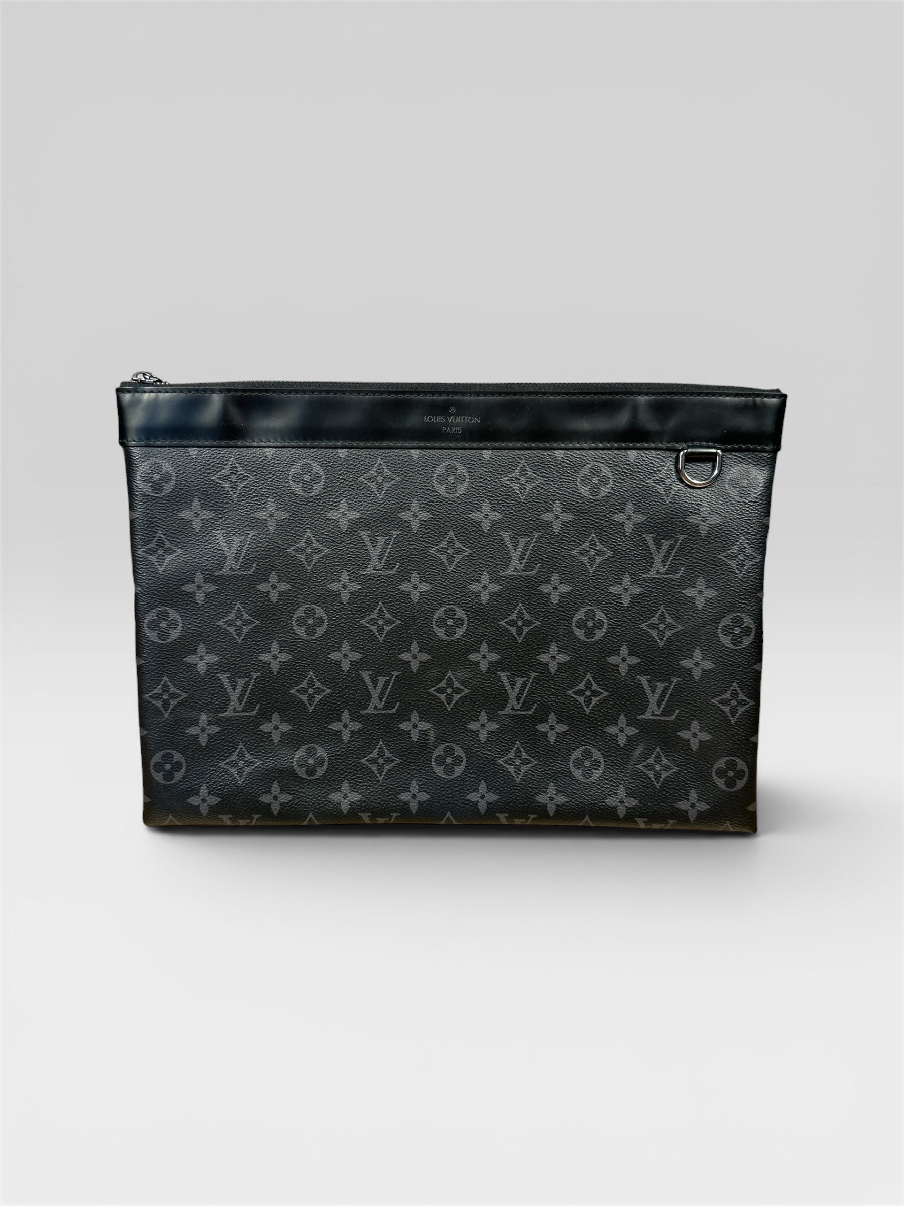 Louis Vuitton Discovery Pouch Monogram canvas top view — FashnLuxe